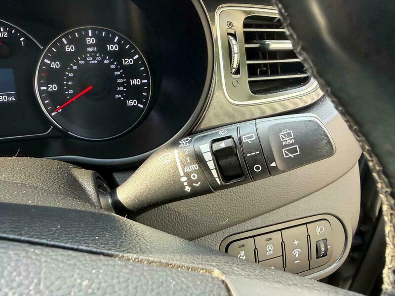 Kia Carens 2 Silver #30