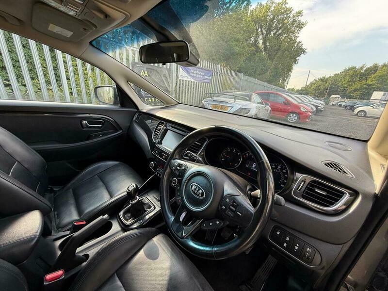 Kia Carens 2 Silver #25