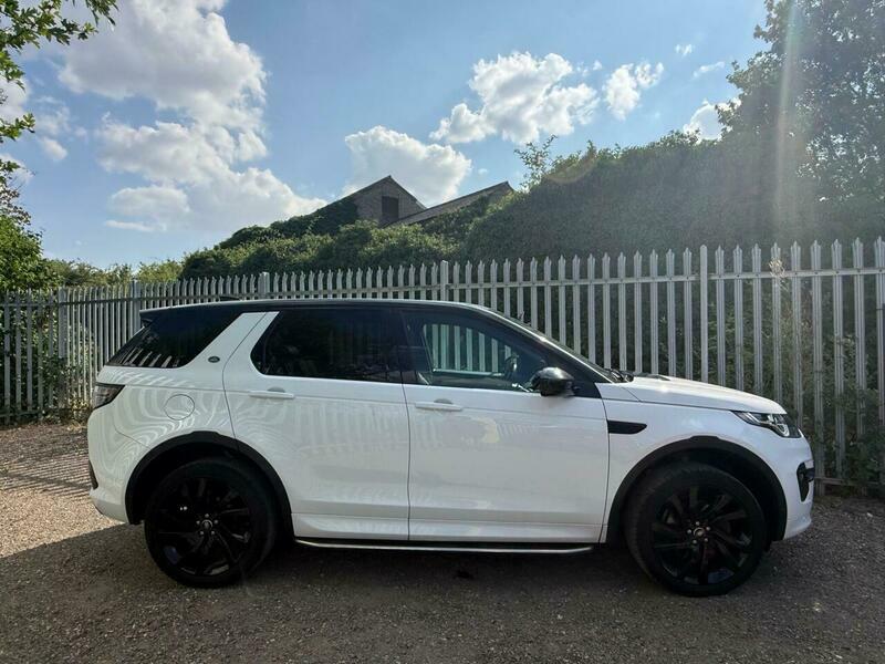 Land Rover Discovery Sport 2.0 Td4 Hse Dynamic SW68UAC White #3
