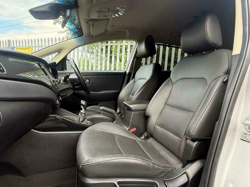Kia Carens Mpv Silver #51