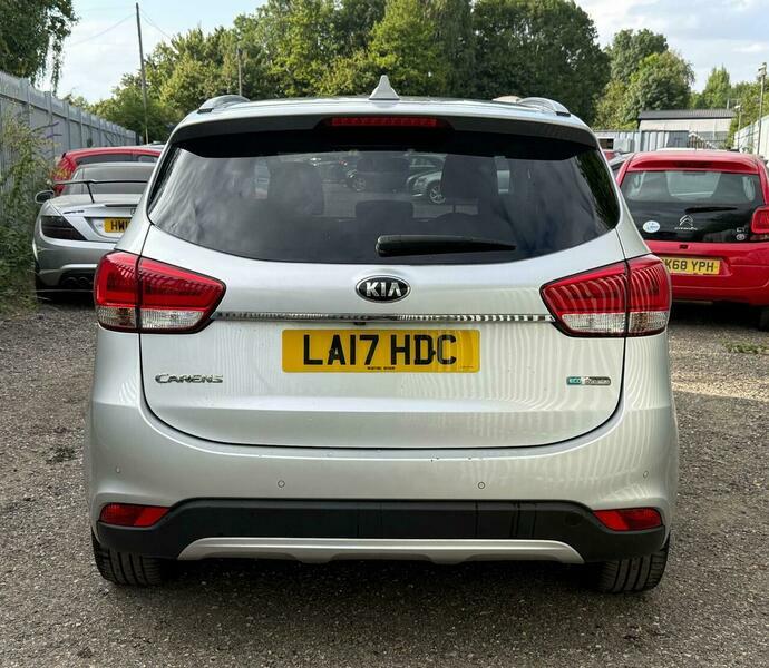 Kia Carens Mpv Silver #14
