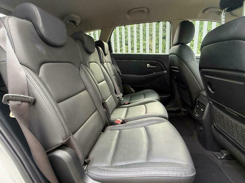 Kia Carens Mpv Silver #29