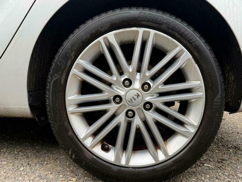 Kia Carens Mpv Silver #40