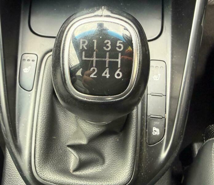 Kia Carens Mpv Silver #25