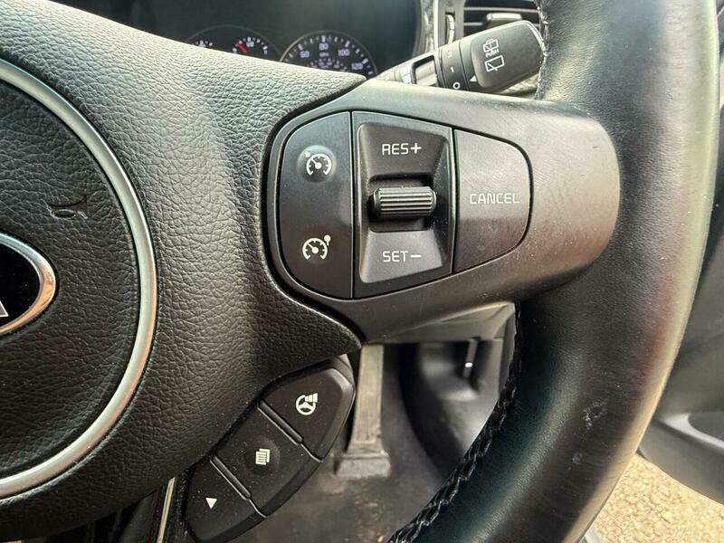 Kia Carens Mpv Silver #35