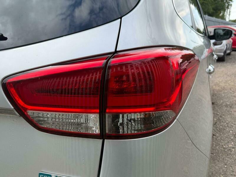 Kia Carens Mpv Silver #53