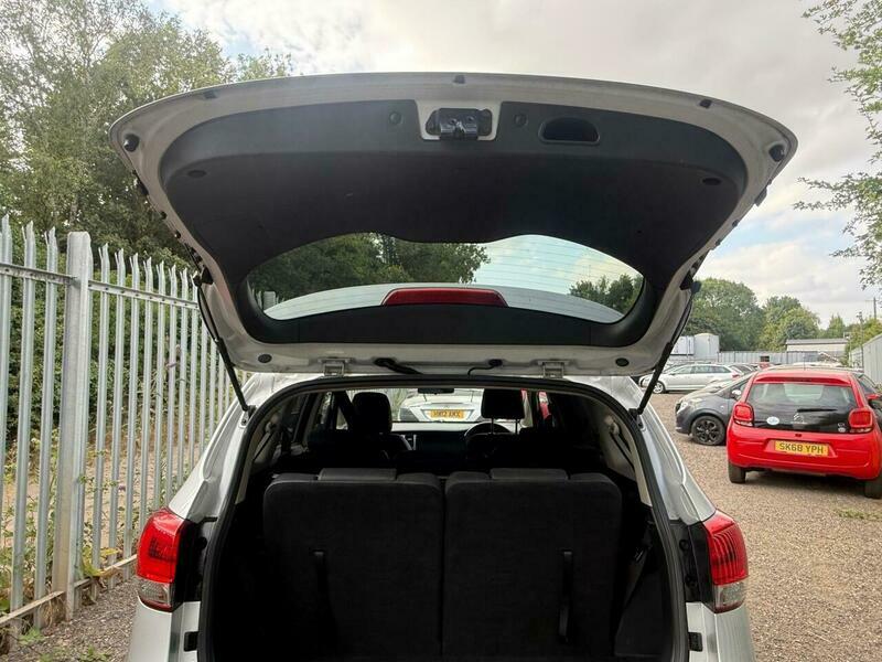 Kia Carens Mpv Silver #47