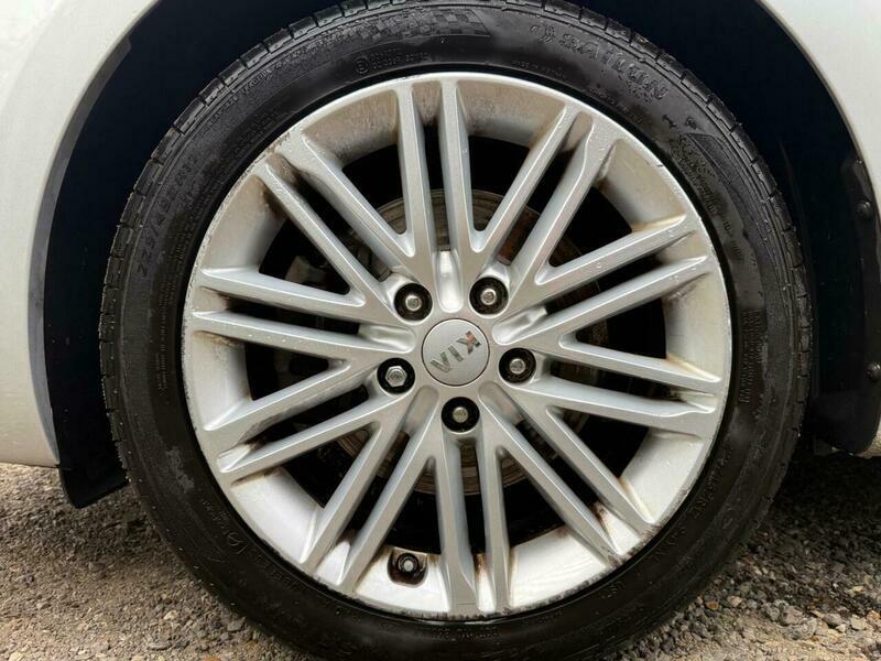 Kia Carens Mpv Silver #39