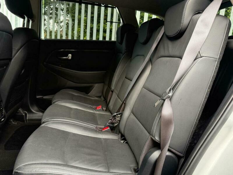 Kia Carens Mpv Silver #27