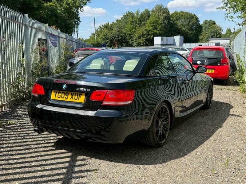 BMW 3 Series 2.0 320D Black #30