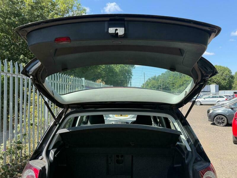 Volkswagen Golf Plus 1.6 Tdi 105 Bluemotion Tech Se  #34