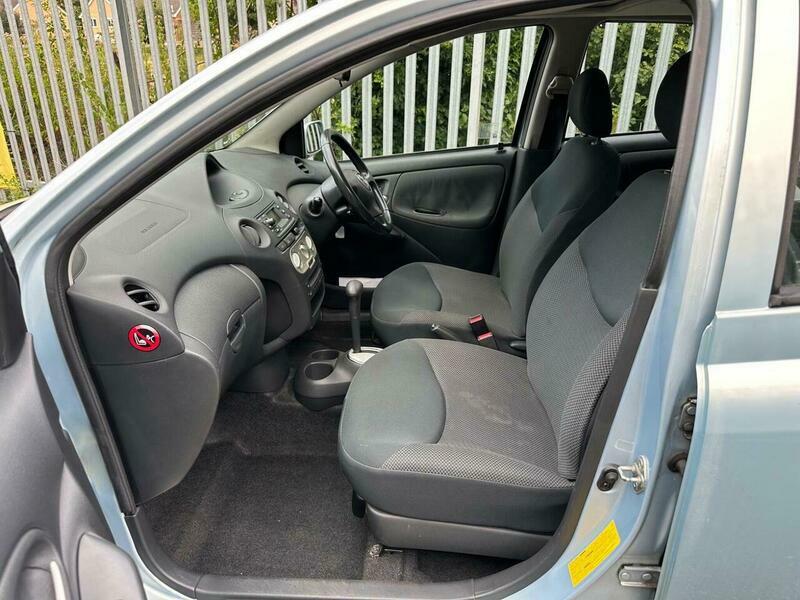 Toyota Yaris Hatchback Black #29