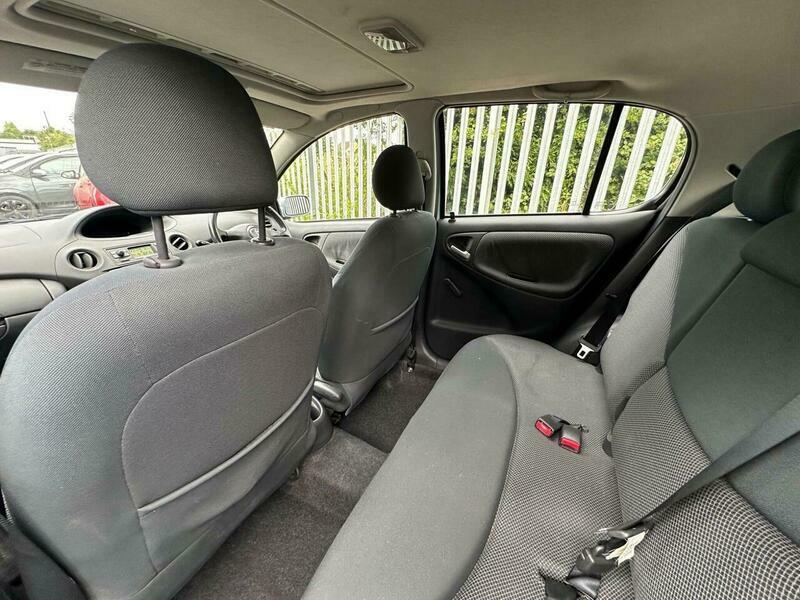 Toyota Yaris Hatchback Black #17