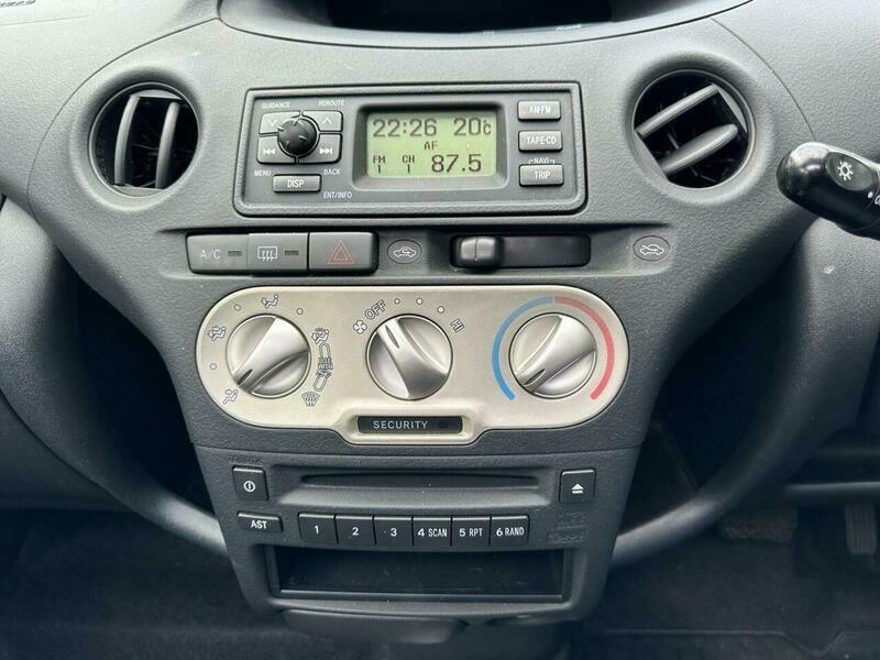 Toyota Yaris Hatchback Black #30