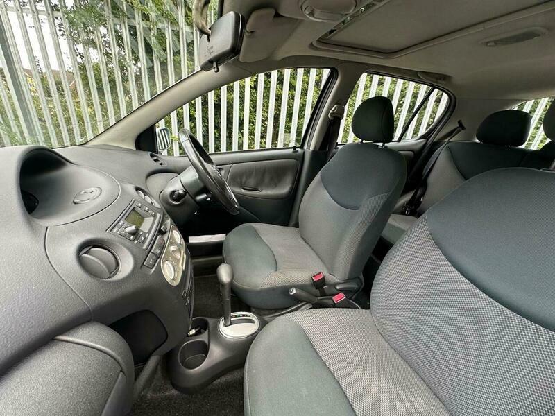 Toyota Yaris Hatchback Black #28