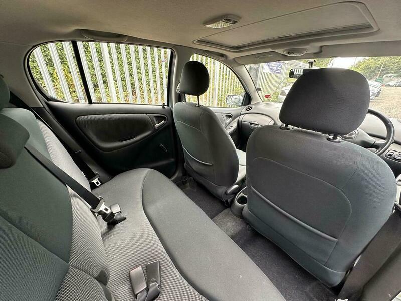 Toyota Yaris Hatchback Black #14