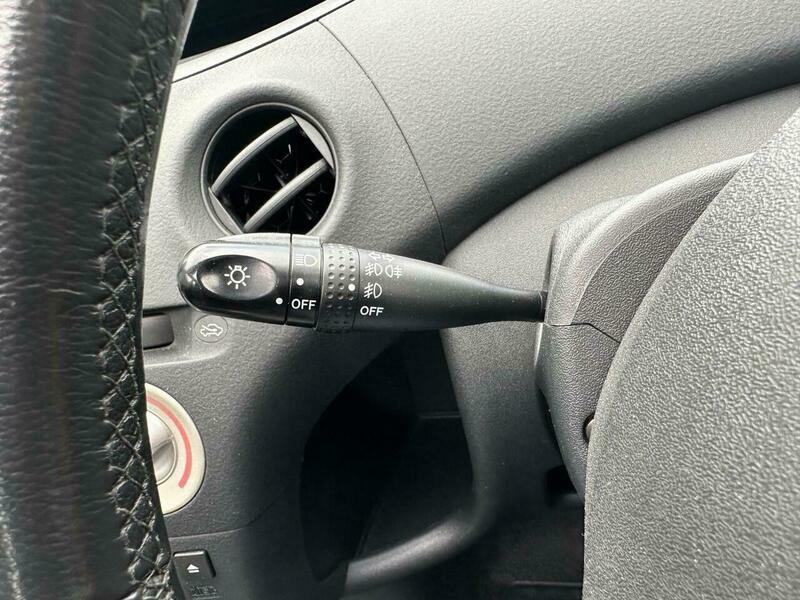 Toyota Yaris Hatchback Black #20