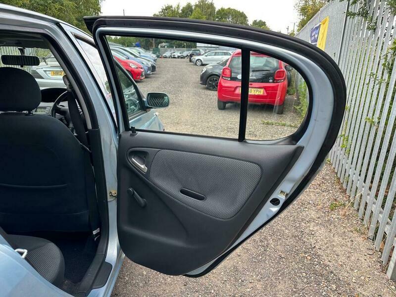 Toyota Yaris Hatchback Black #24