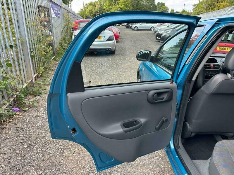 Vauxhall Corsa I Comfort Green #18