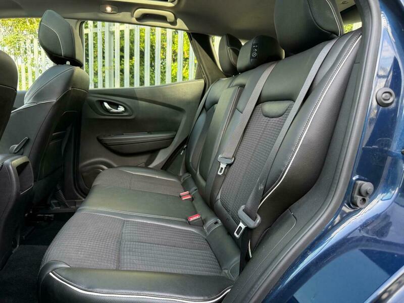 Renault Kadjar 1.5 Dci Signature Nav Edc Red #24