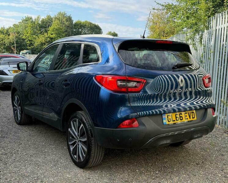 Renault Kadjar 1.5 Dci Signature Nav Edc Red #9