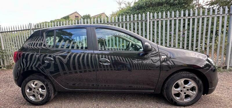 Dacia Sandero 1.5 Dci Laureate Blue #15