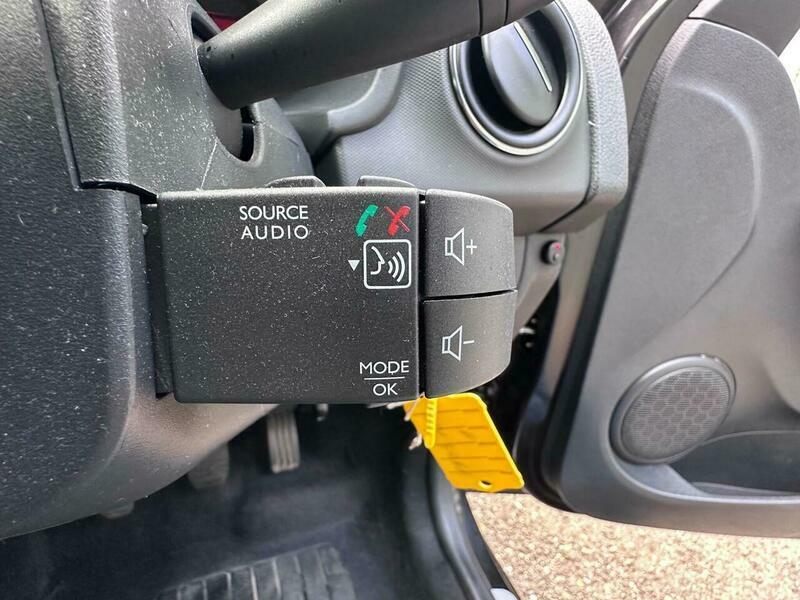 Dacia Sandero 1.5 Dci Laureate Blue #34