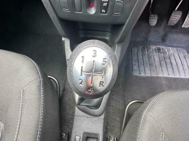 Dacia Sandero 1.5 Dci Laureate Blue #23
