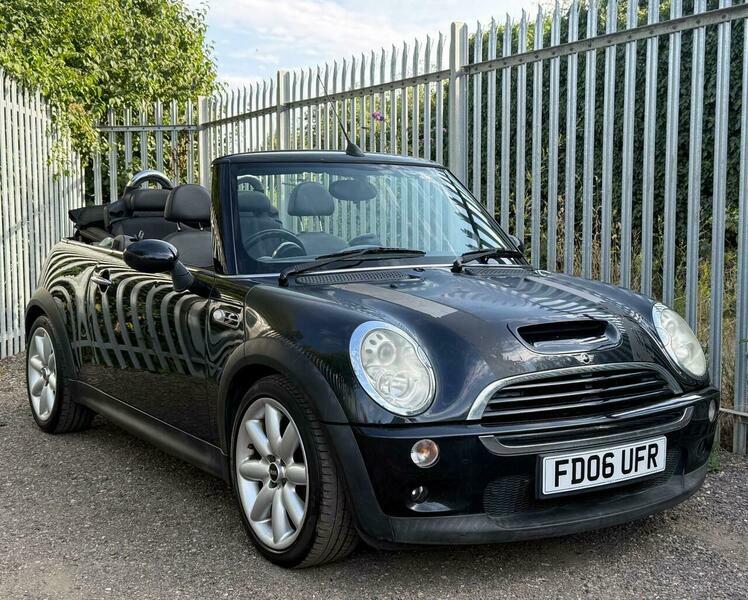 Mini Convertible 1.6 Cooper S Steptronic Black #5