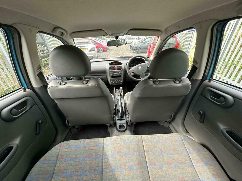 Vauxhall Corsa 1.4I 16V Comfort Green #13