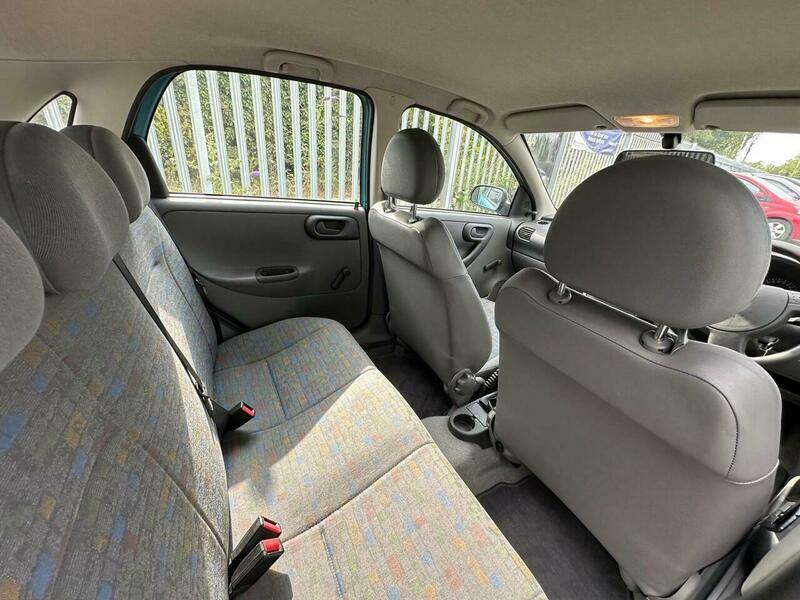 Vauxhall Corsa 1.4I 16V Comfort Green #12