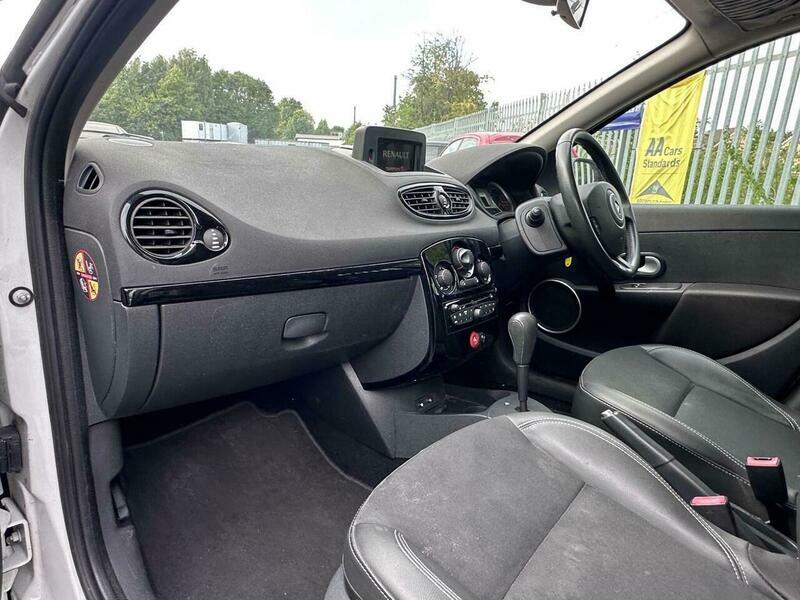 Renault Clio 1.1 I-music 16V 74 Bhp Silver #8
