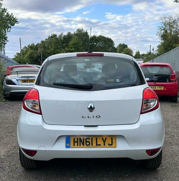 Renault Clio 1.1 I-music 16V 74 Bhp Silver #37