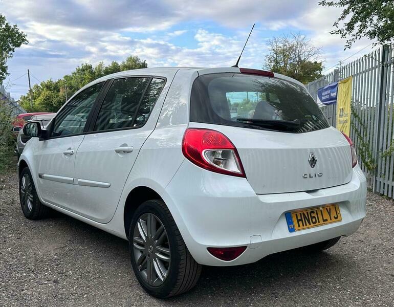 Renault Clio 1.1 I-music 16V 74 Bhp Silver #28