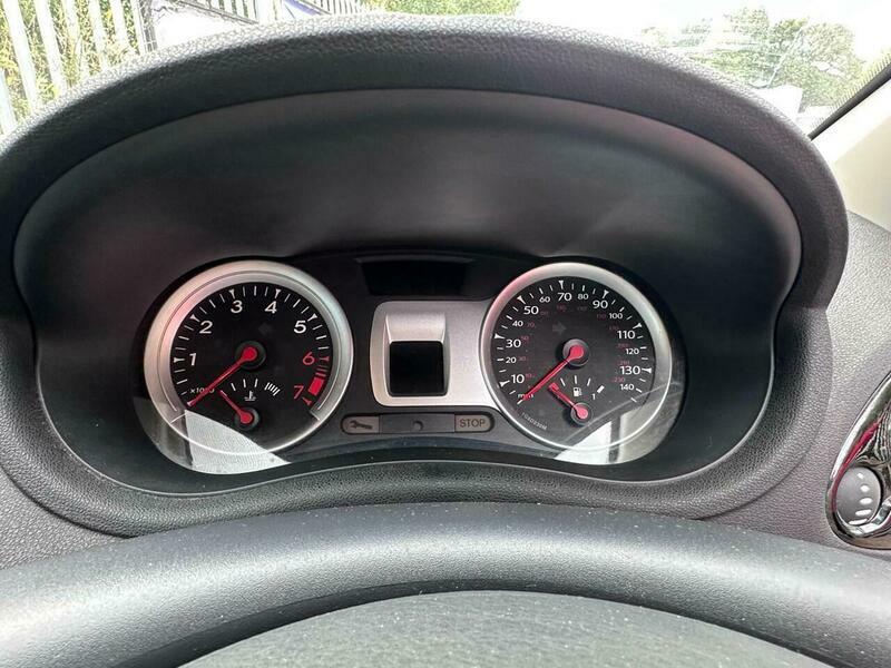 Renault Clio 1.1 I-music 16V 74 Bhp Silver #22