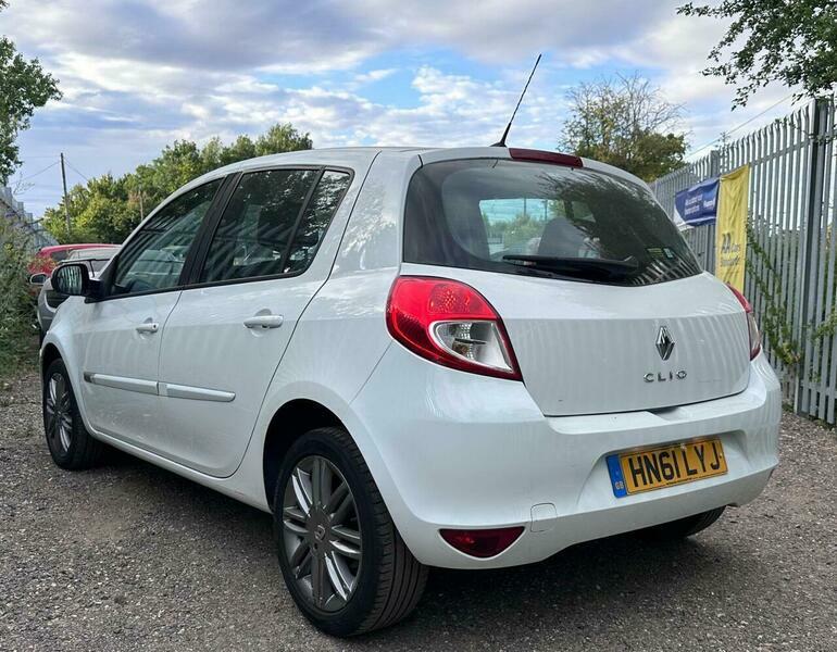 Renault Clio 1.1 I-music 16V 74 Bhp Silver #29