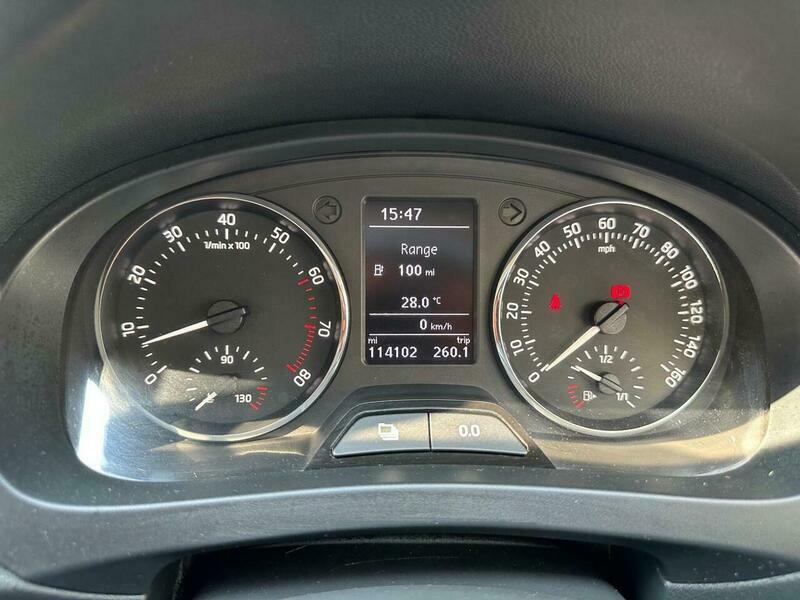 Skoda Rapid 1.2 Tsi 105 Black Edition Hatch Black #23