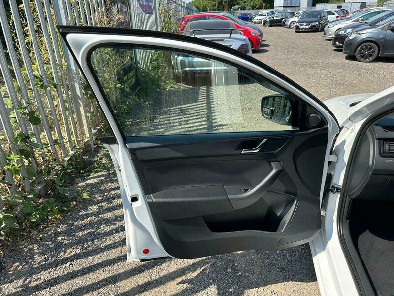 Skoda Rapid 1.2 Tsi 105 Black Edition Hatch Black #21