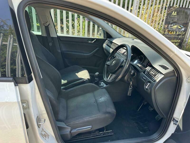 Skoda Rapid 1.2 Tsi 105 Black Edition Hatch Black #10