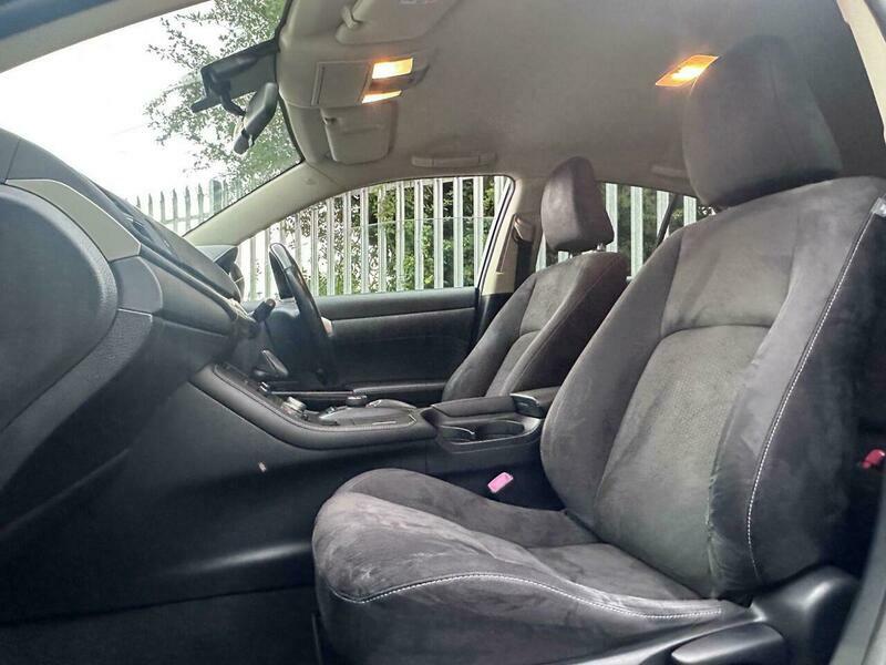 Lexus CT Hatchback 1.8 200H Luxury Cvt Euro 6 Ss Pet White #47
