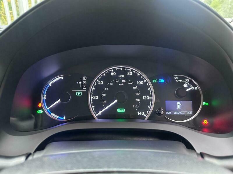 Lexus CT Hatchback 1.8 200H Luxury Cvt Euro 6 Ss Pet White #43