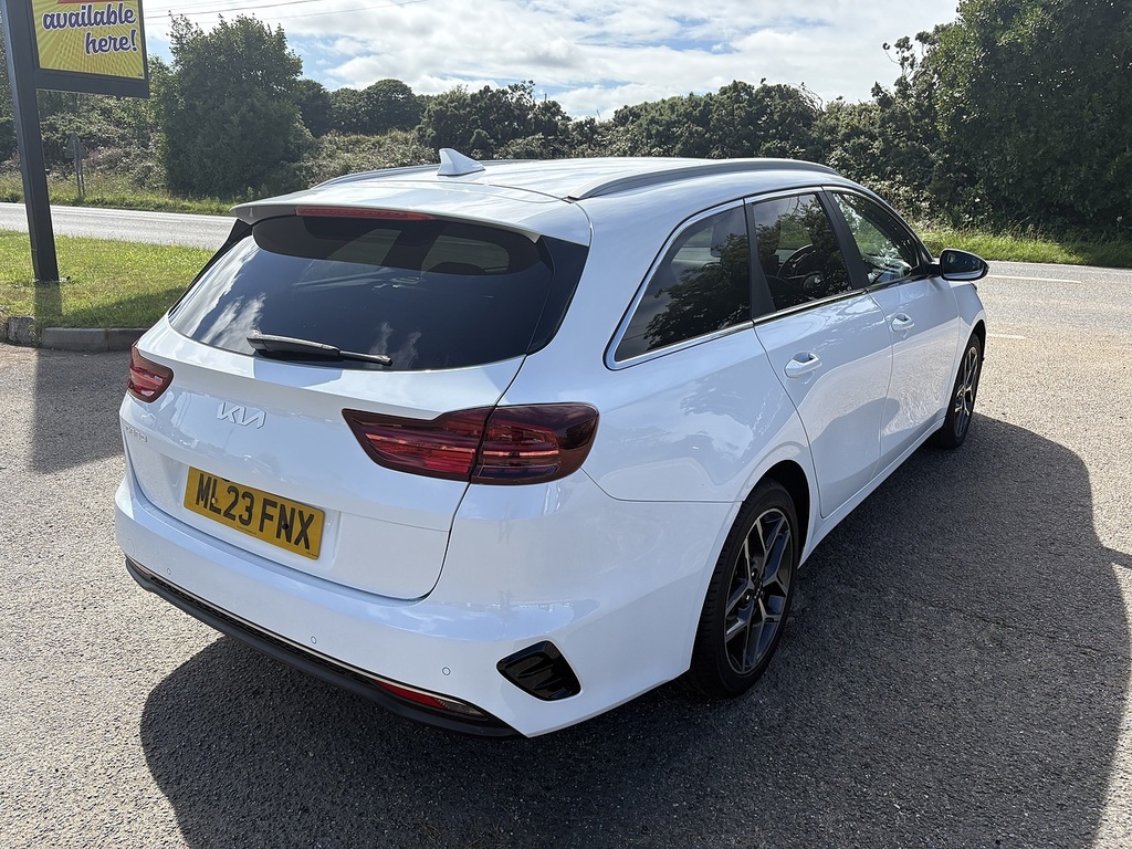 Kia Ceed T-gdi 3 ML23FNX White #5