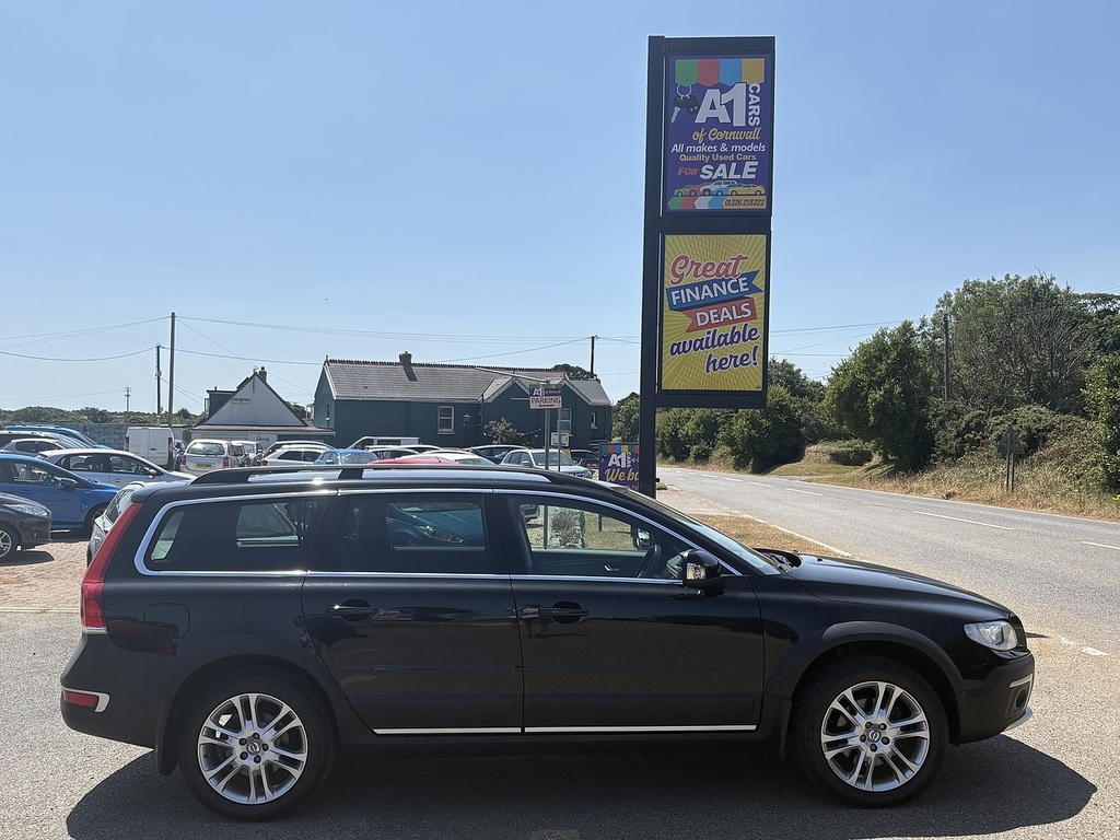 Volvo XC70 D4 Se Lux Black #5