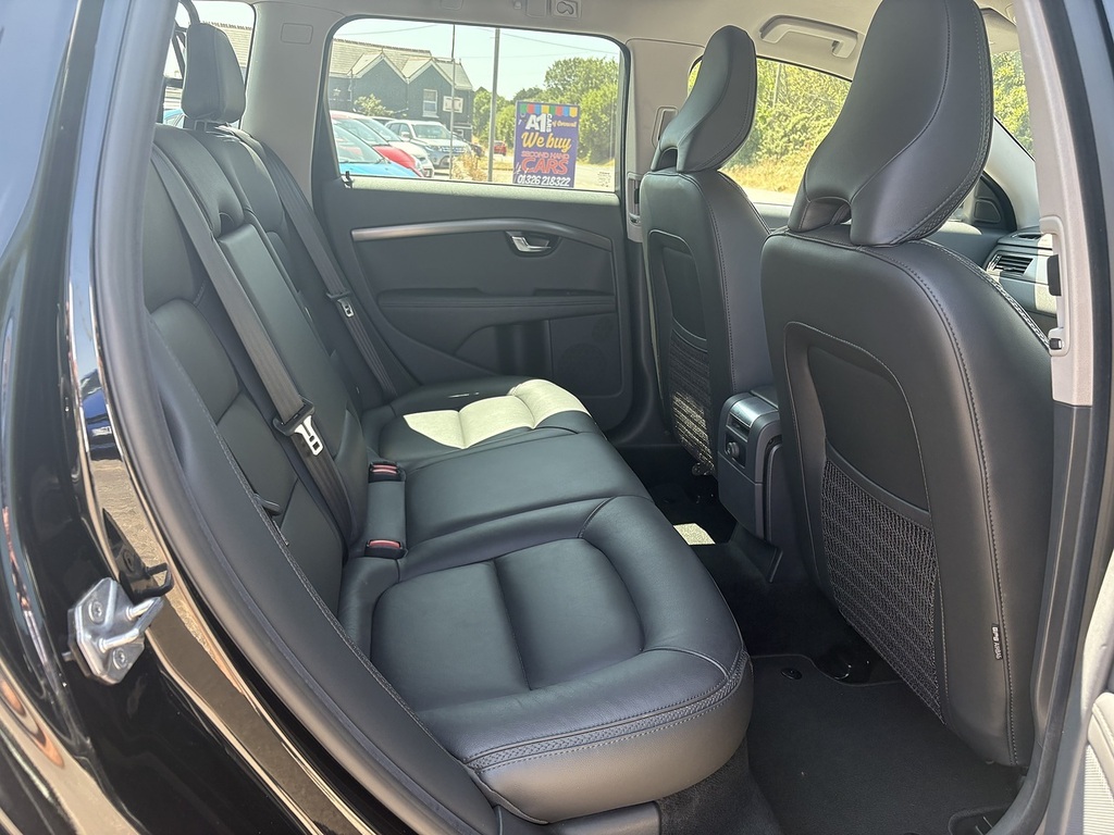 Volvo XC70 2.4 L D5 Se Lux Nav Awd Black #9