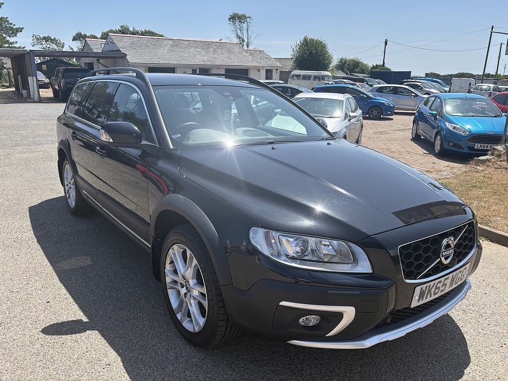 Volvo XC70 D4 Se Lux Black #4