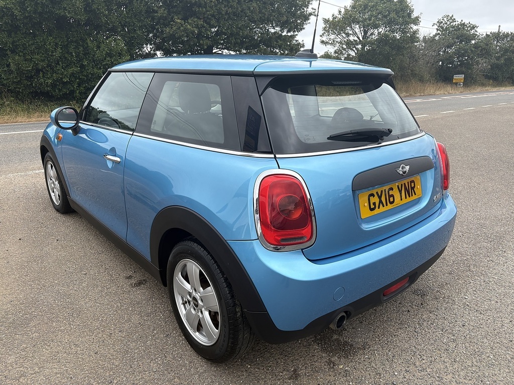 Mini Hatch One Blue #2