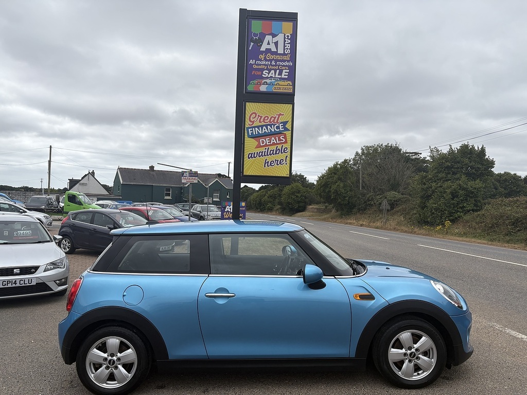 Mini Hatch One Blue #5