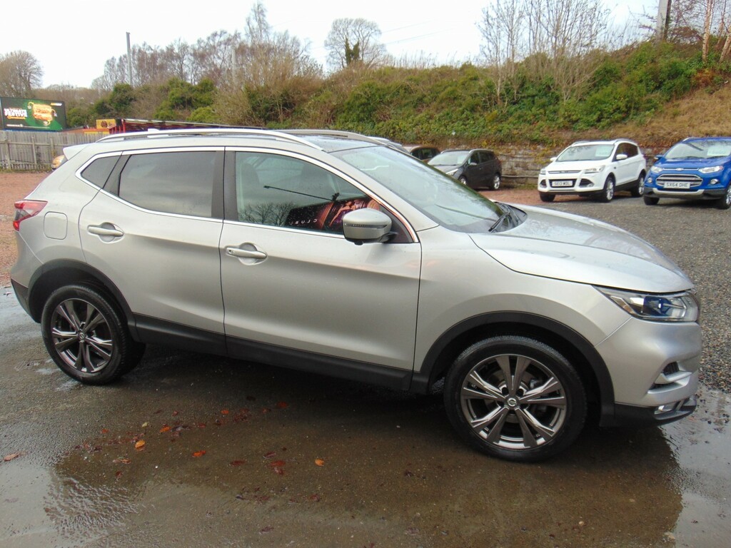 Nissan Qashqai Suv 1.2 Dig-t N-connecta Mot June 2027 Lez Com DW18HFM Silver