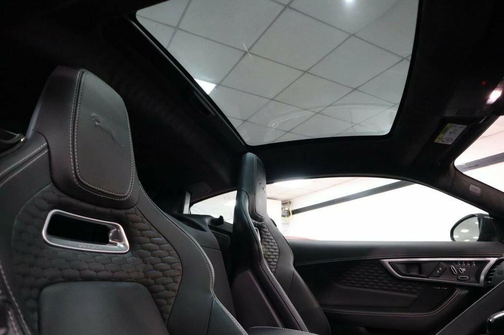 Jaguar F-Type 2L First Edition Black #3