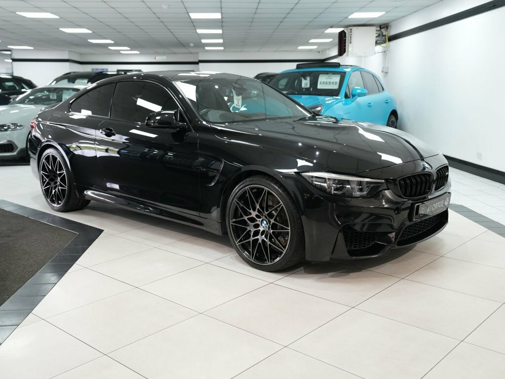 BMW M4 3L Competition Black